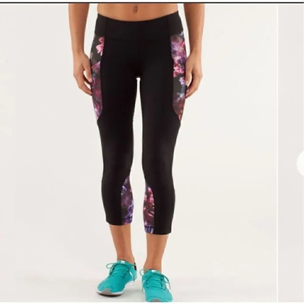 Lululemon Black Pink Mid-Rise Run Inspire Crop Skinny Leggings Size 4
